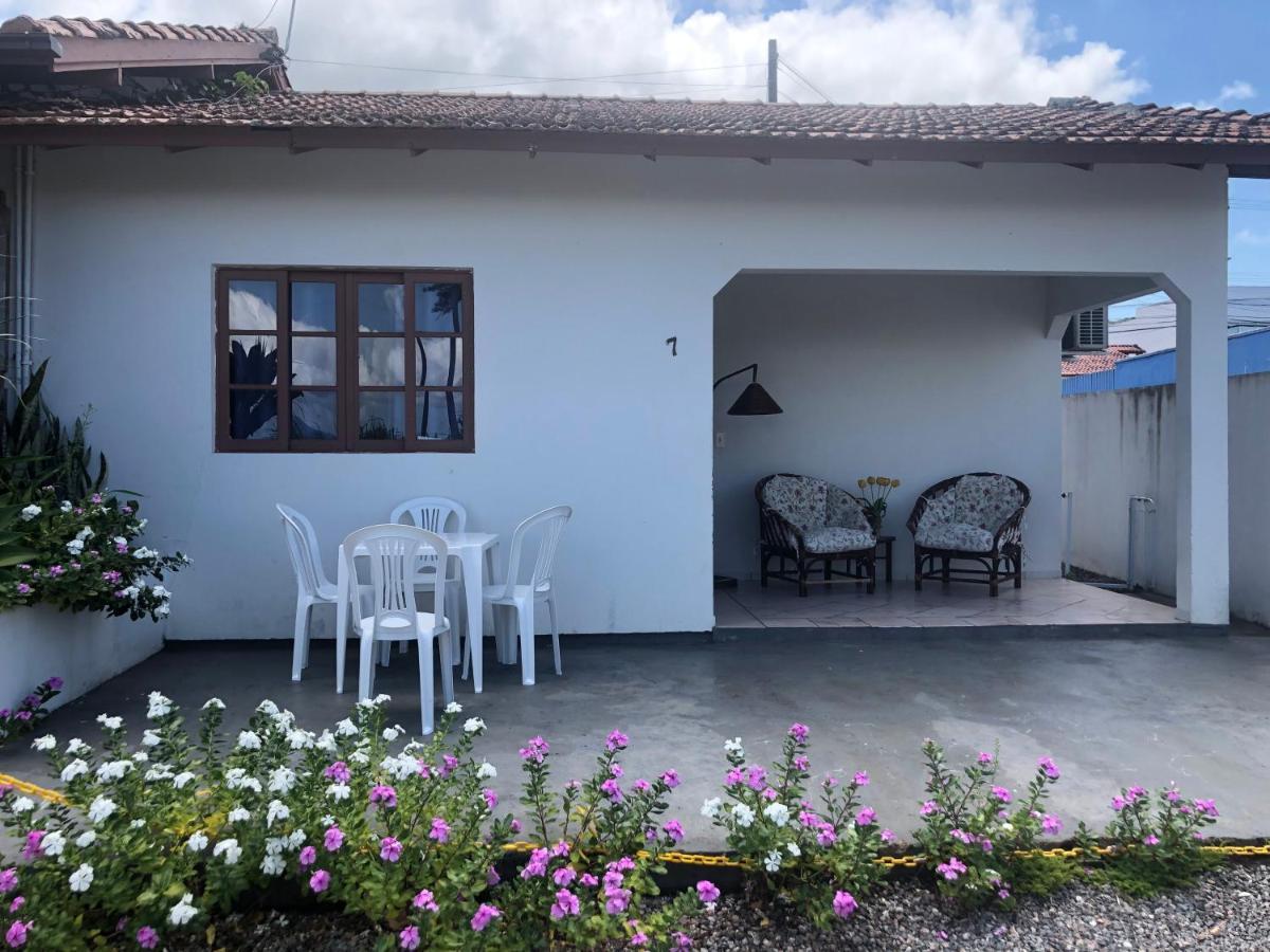 Casinha De Praia Na Fazenda Da Armacao Governador Celso Ramos Exterior foto